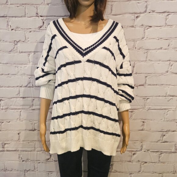 On 34th - Women's V-Neck Cable-Knit Rugby Sweater in navy/white stripes - Picture 5 of 10